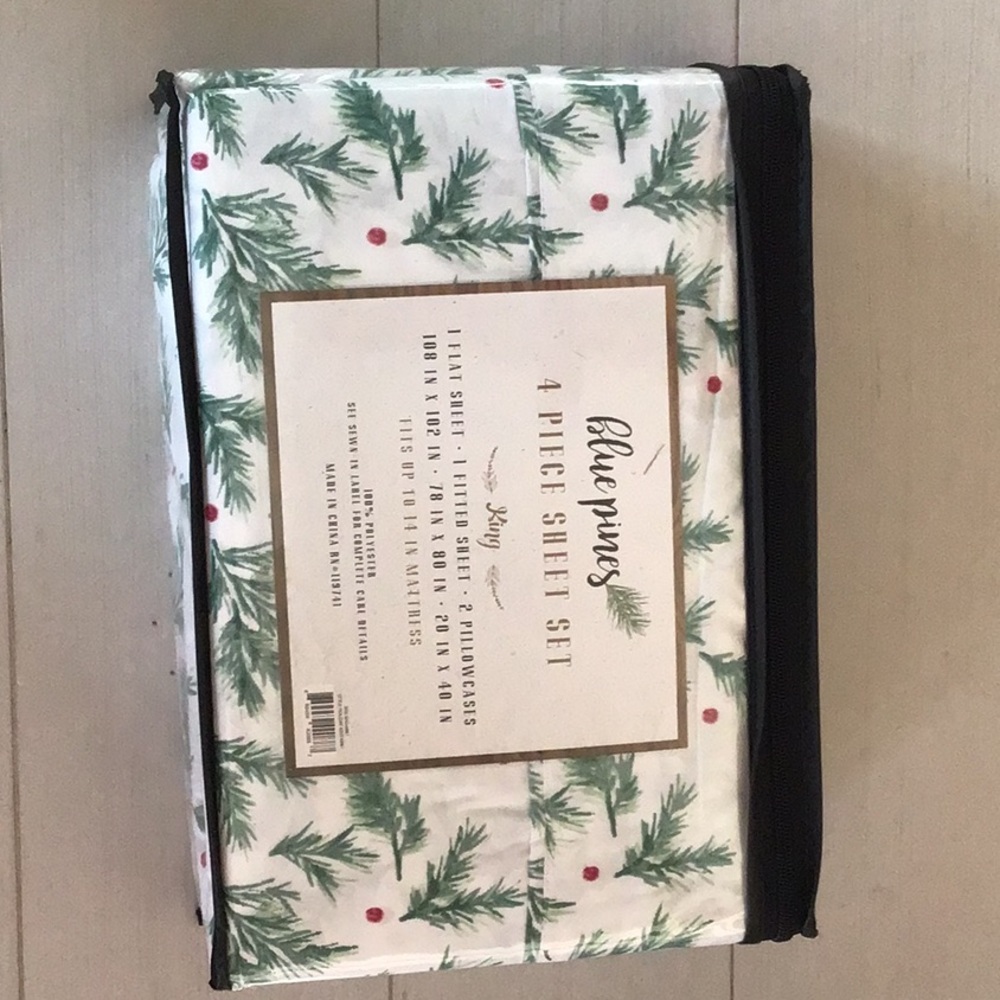 King sheet set, Christmas